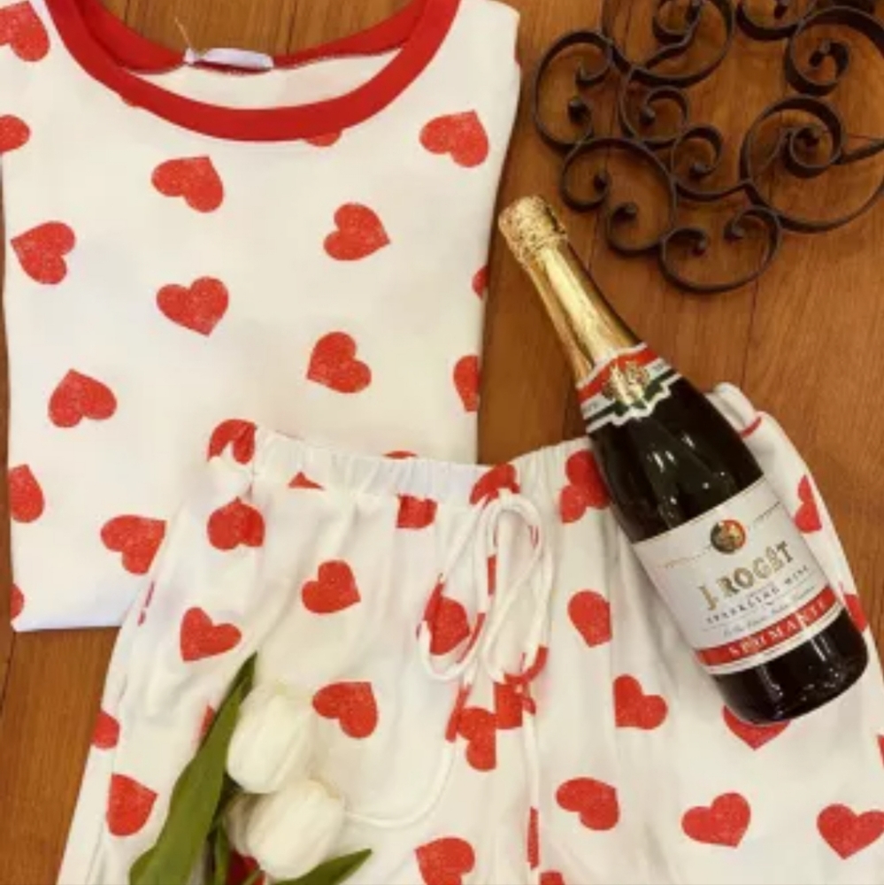 ❤️New Heart shorts lounge set - Picture 3 of 10